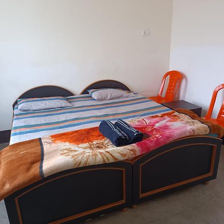 Kamla Guest House Kushinagar Kültér fotó