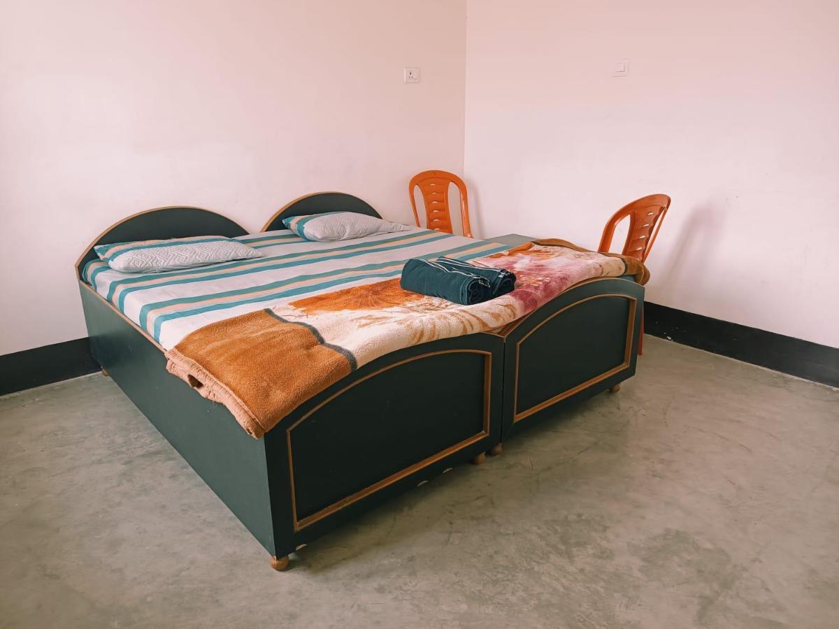 Kamla Guest House Kushinagar Kültér fotó