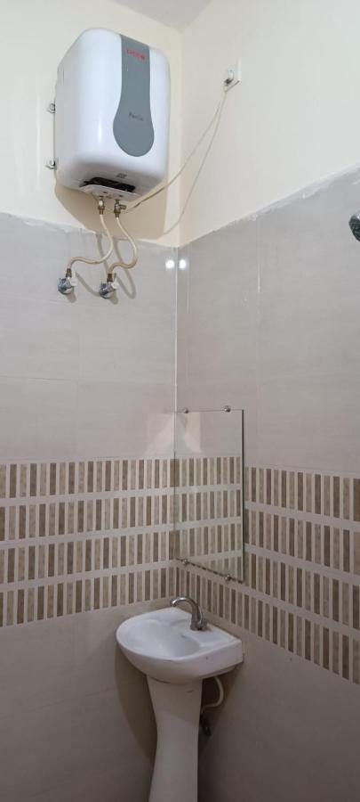 Kamla Guest House Kushinagar Kültér fotó