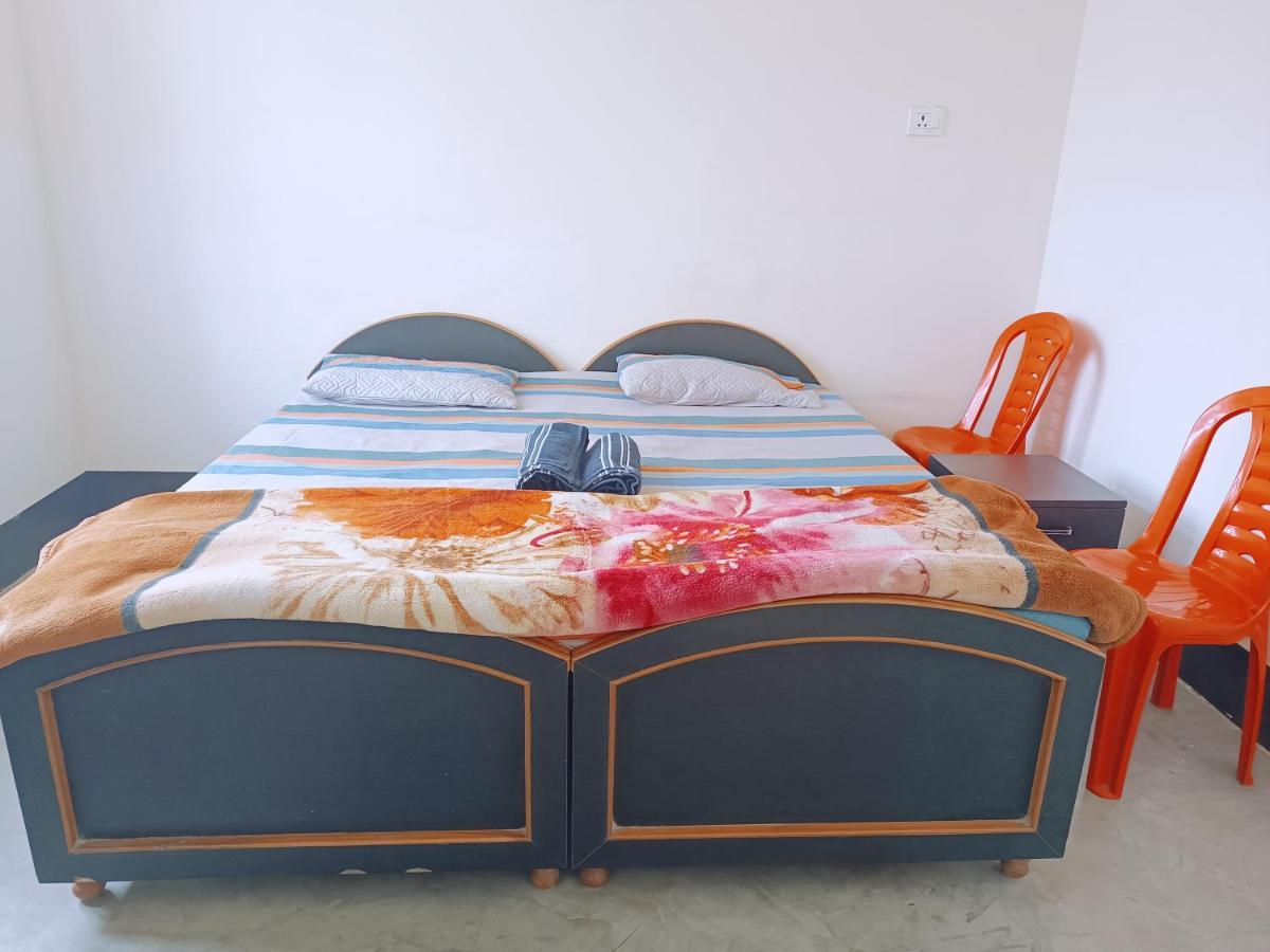 Kamla Guest House Kushinagar Kültér fotó
