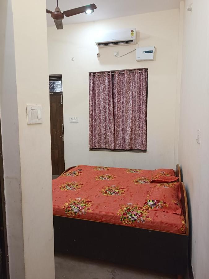 Kamla Guest House Kushinagar Kültér fotó